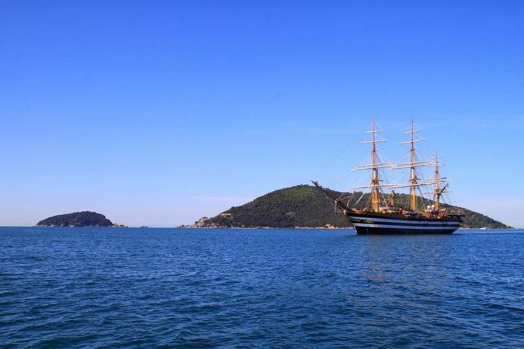 Casa A Lerici Nell'Antico Borgoヴィラ エクステリア 写真