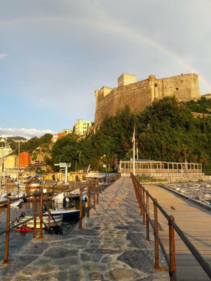 Casa A Lerici Nell'Antico Borgoヴィラ エクステリア 写真